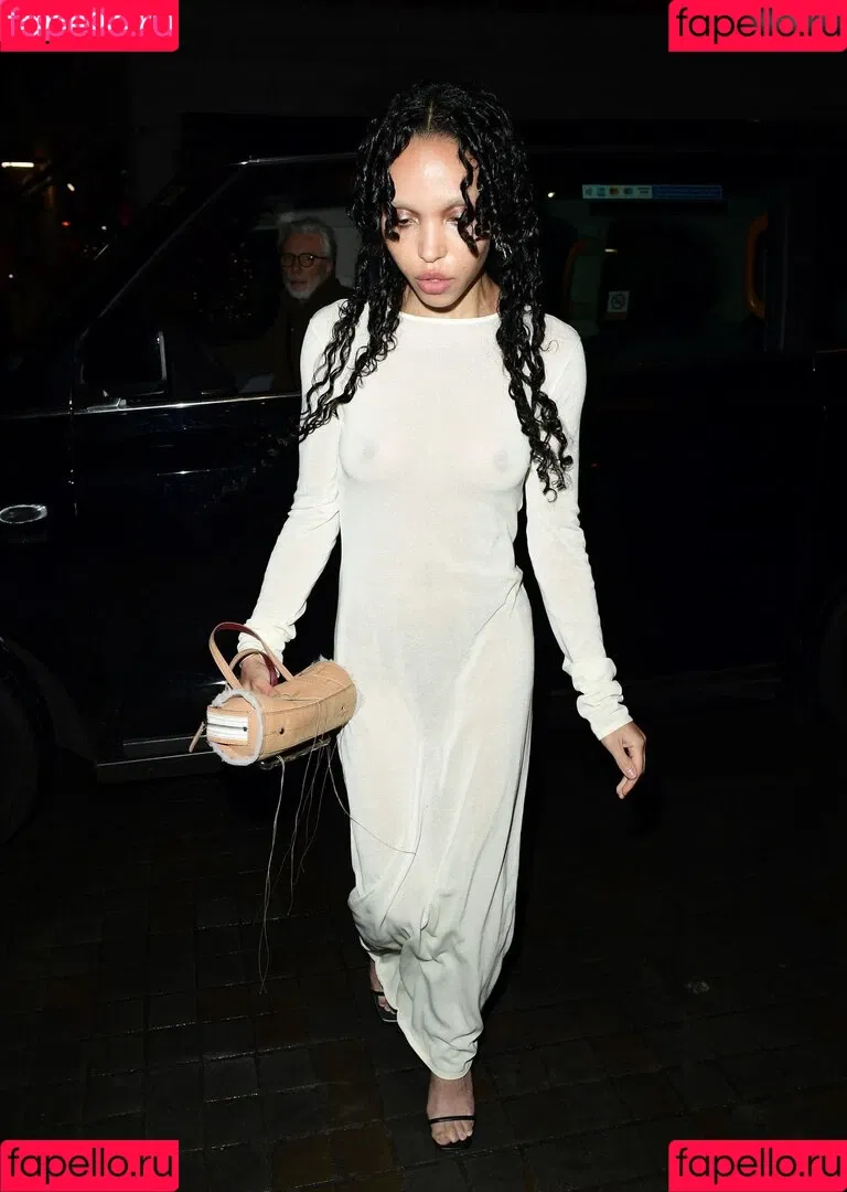FKA Twigs Onlyfans Photo Gallery 