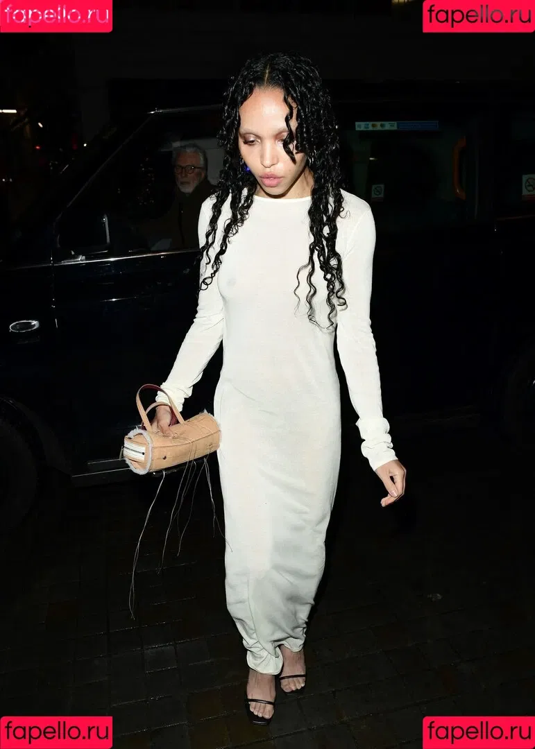 FKA Twigs Onlyfans Photo Gallery 