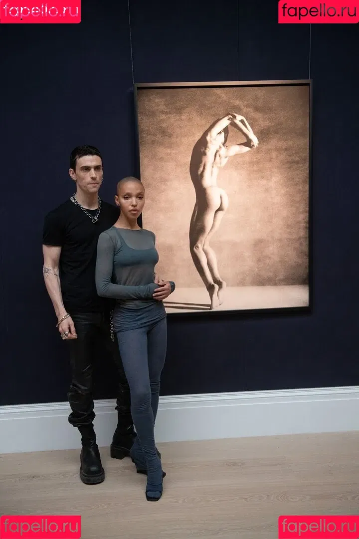 FKA Twigs Onlyfans Photo Gallery 