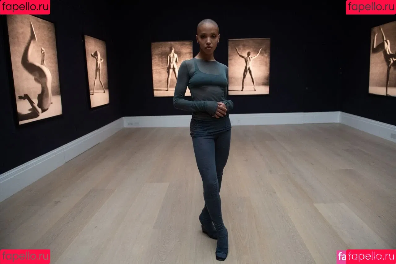 FKA Twigs Onlyfans Photo Gallery 
