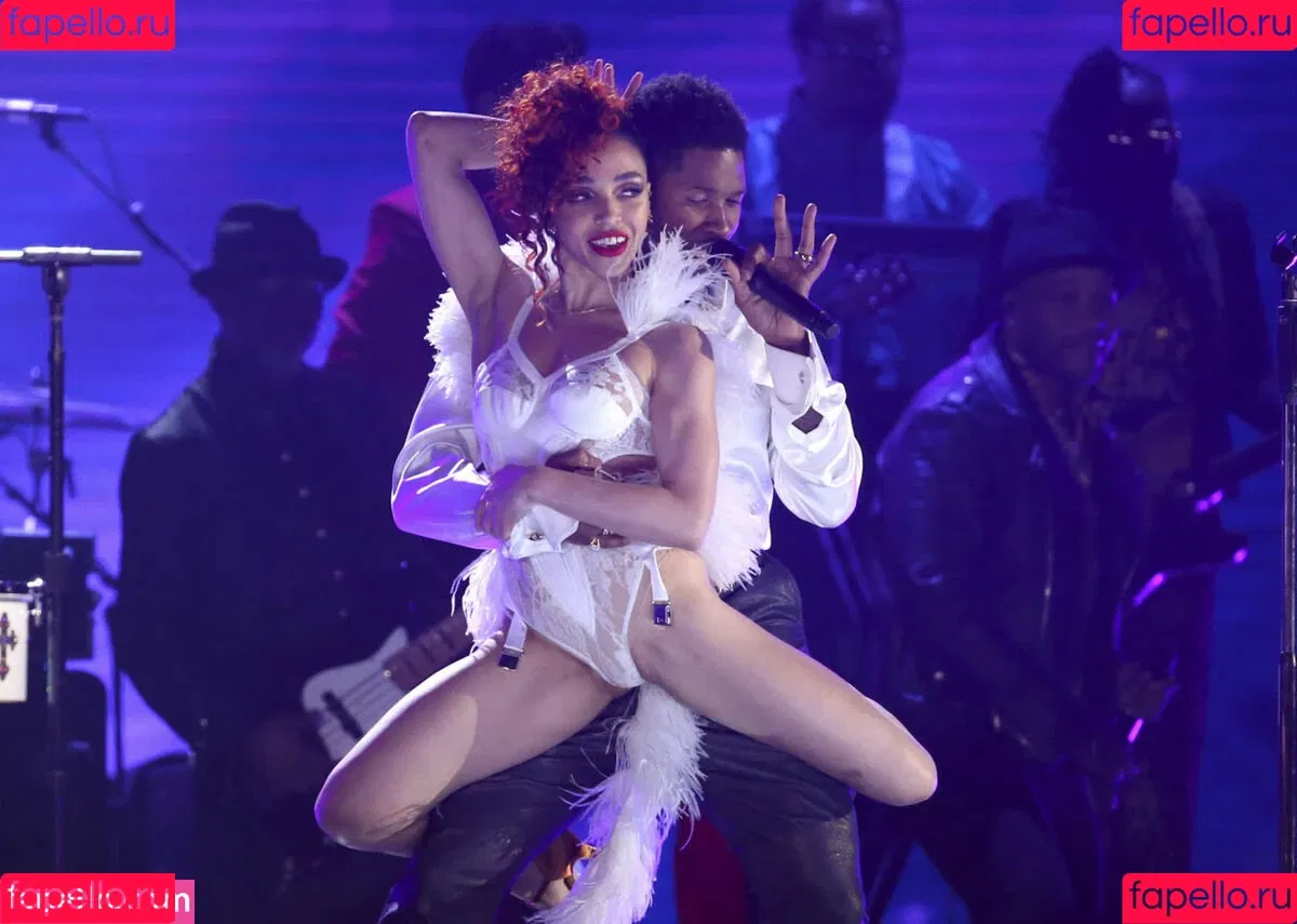 FKA Twigs Onlyfans Photo Gallery 
