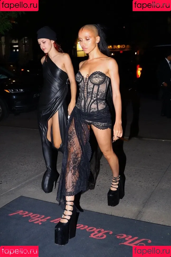 FKA Twigs Onlyfans Photo Gallery 
