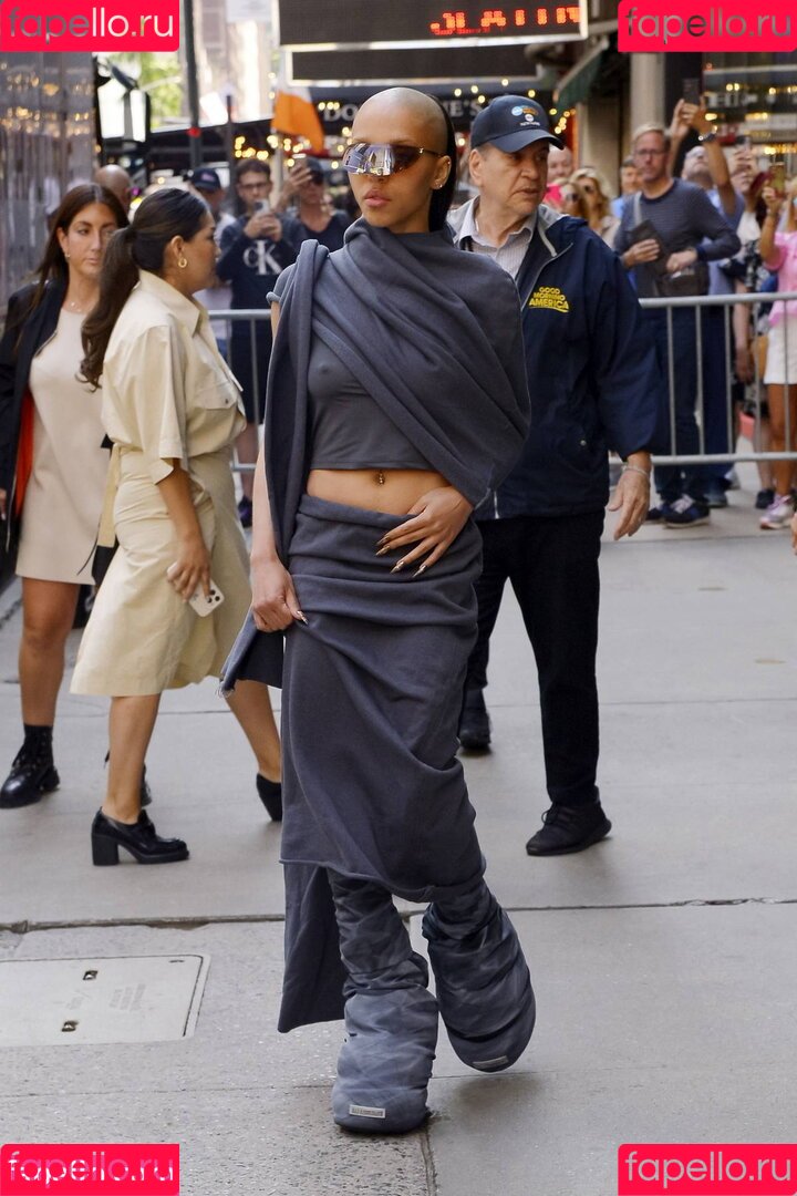 FKA Twigs Onlyfans Photo Gallery 