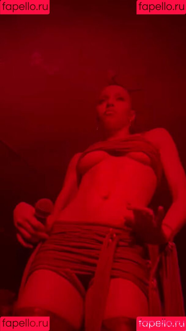 FKA Twigs Onlyfans Photo Gallery 