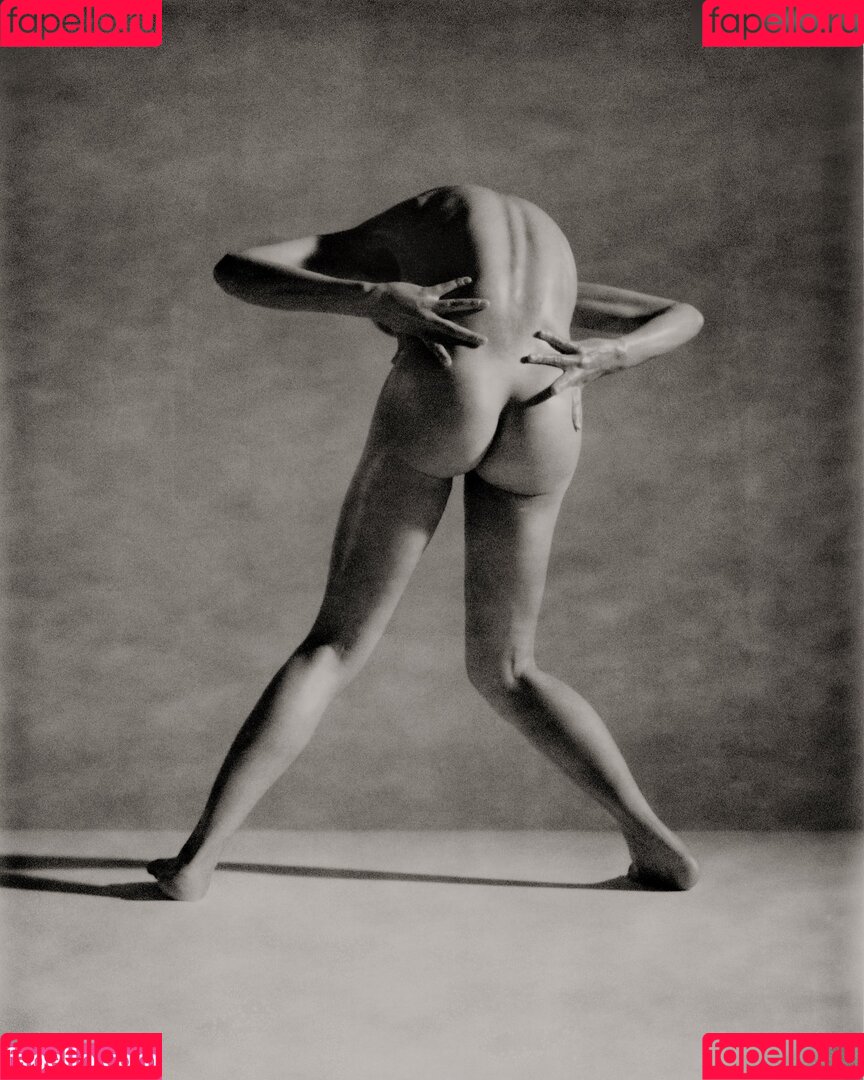 FKA Twigs Onlyfans Photo Gallery 