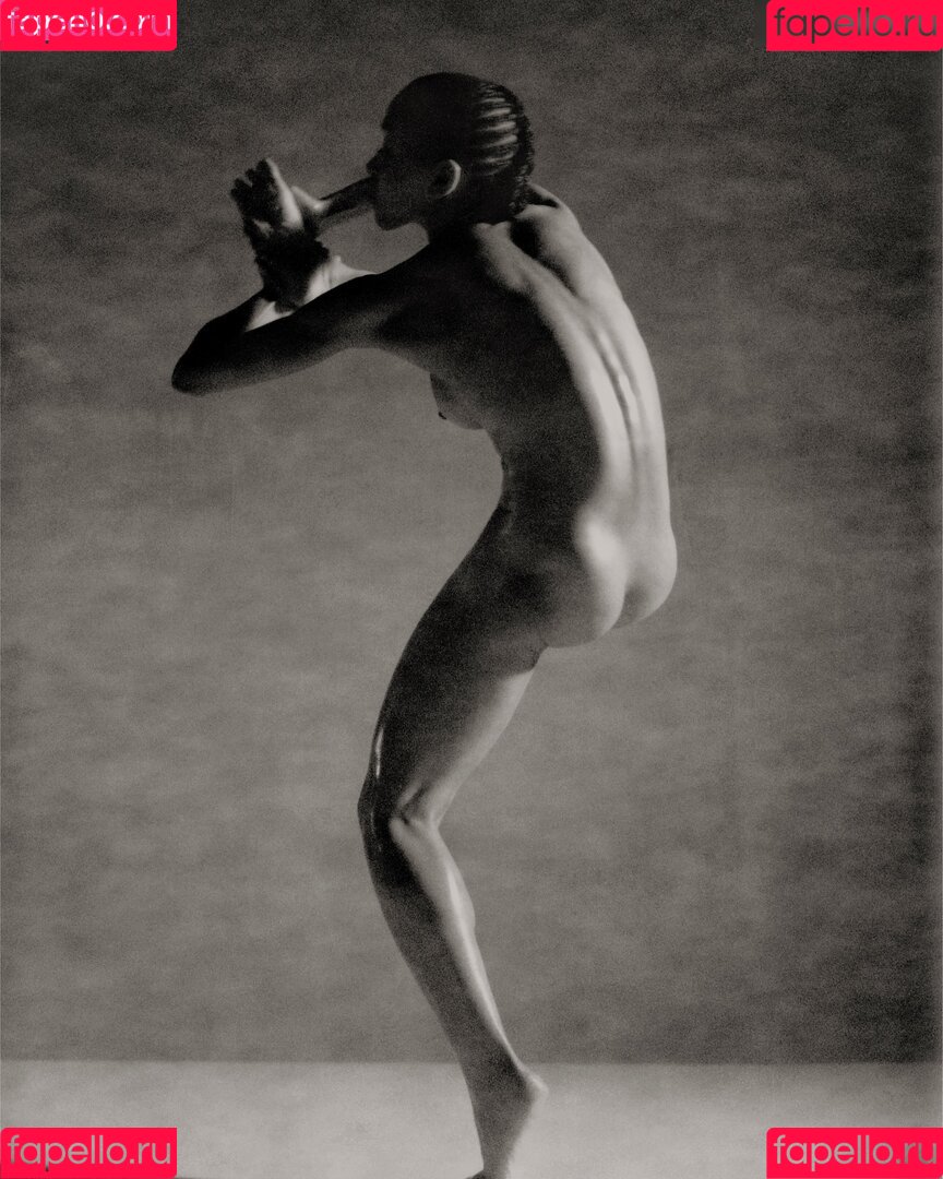 FKA Twigs Onlyfans Photo Gallery 