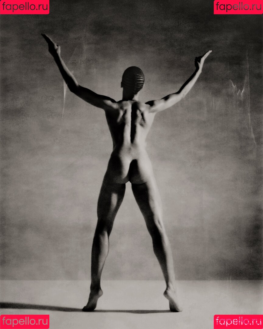 FKA Twigs Onlyfans Photo Gallery 