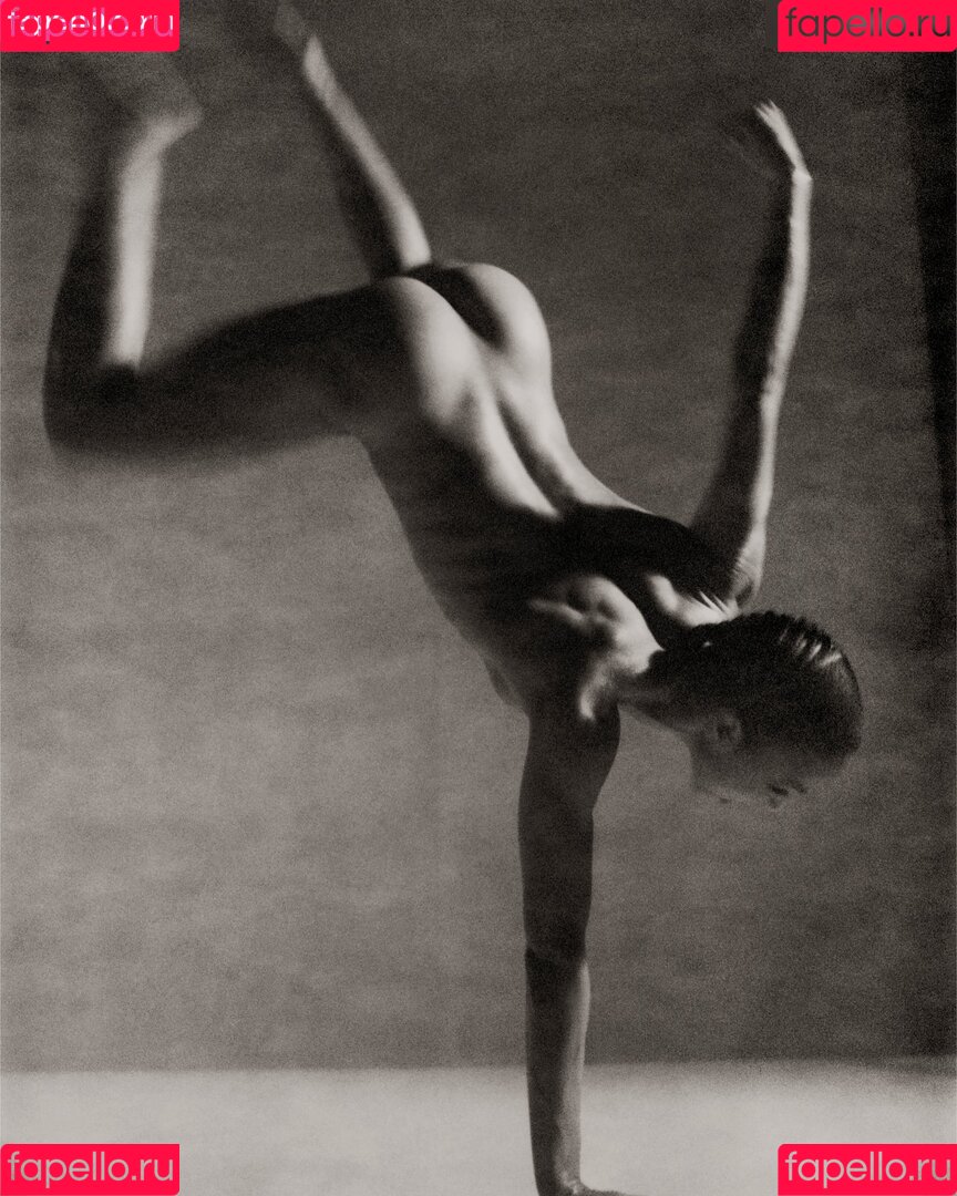 FKA Twigs Onlyfans Photo Gallery 