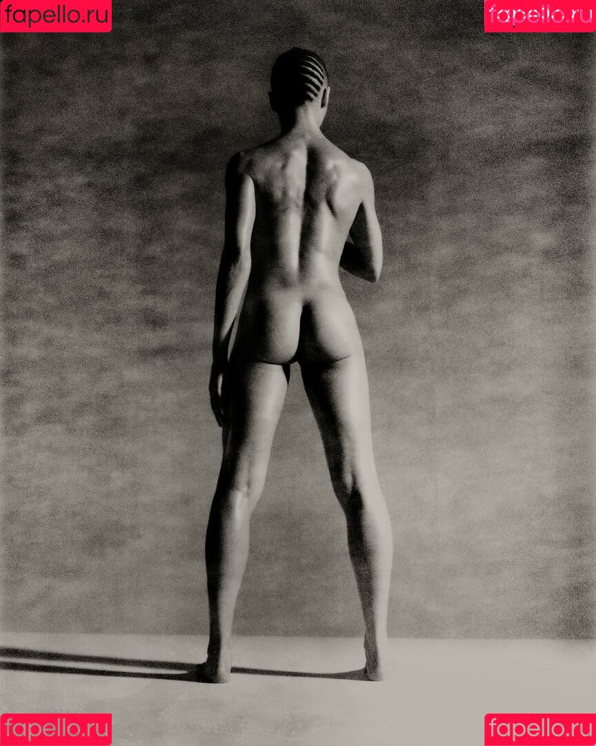 FKA Twigs Onlyfans Photo Gallery 