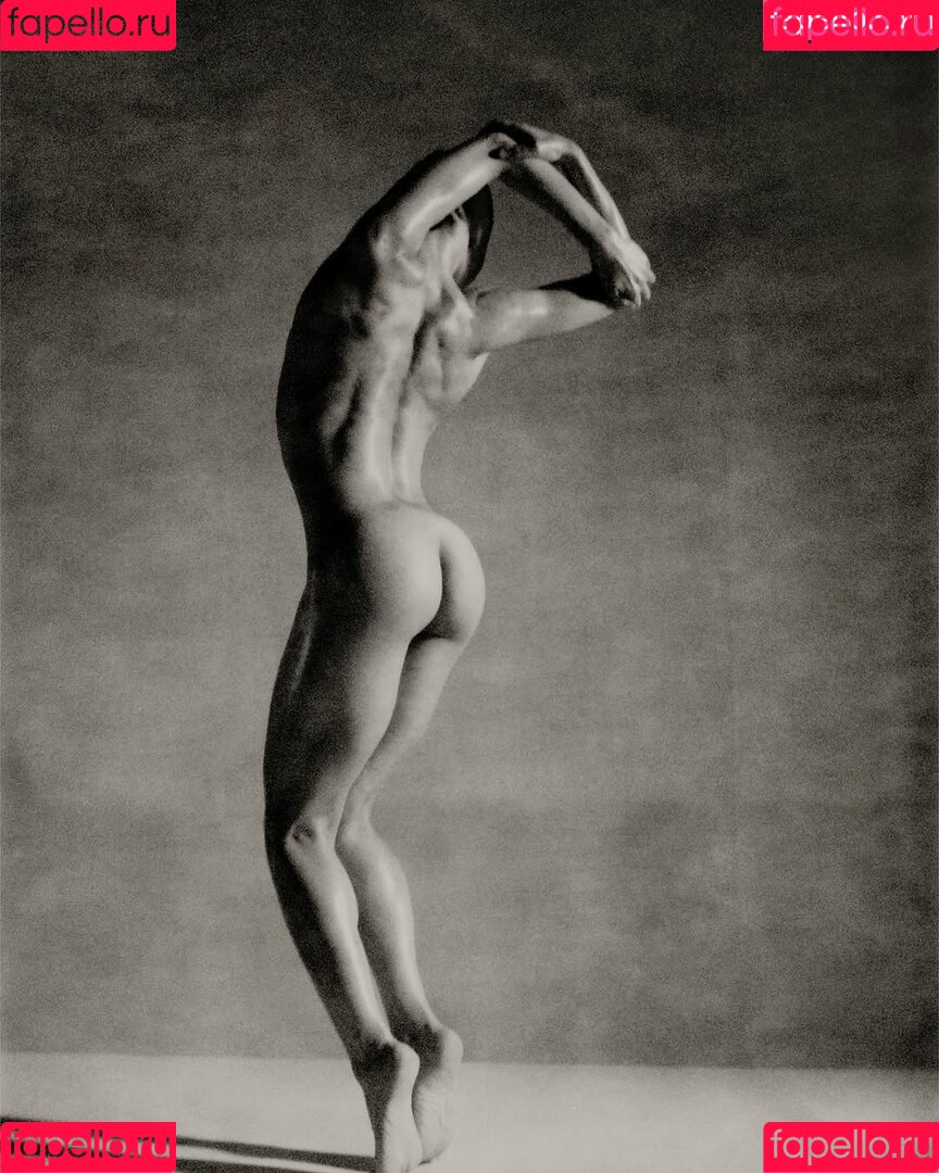 FKA Twigs Onlyfans Photo Gallery 