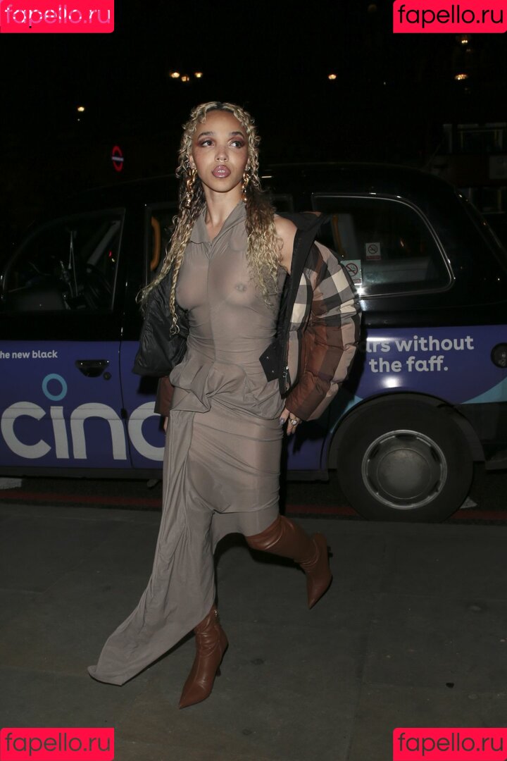 FKA Twigs Onlyfans Photo Gallery 