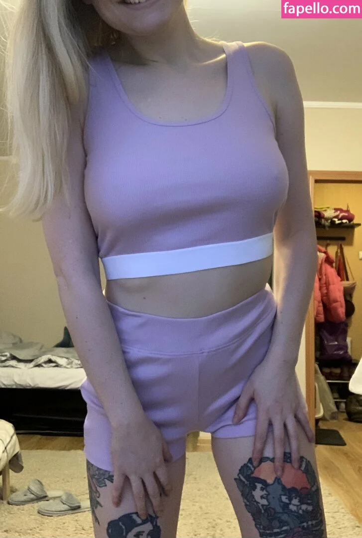 vzrosly_content Onlyfans Photo Gallery 