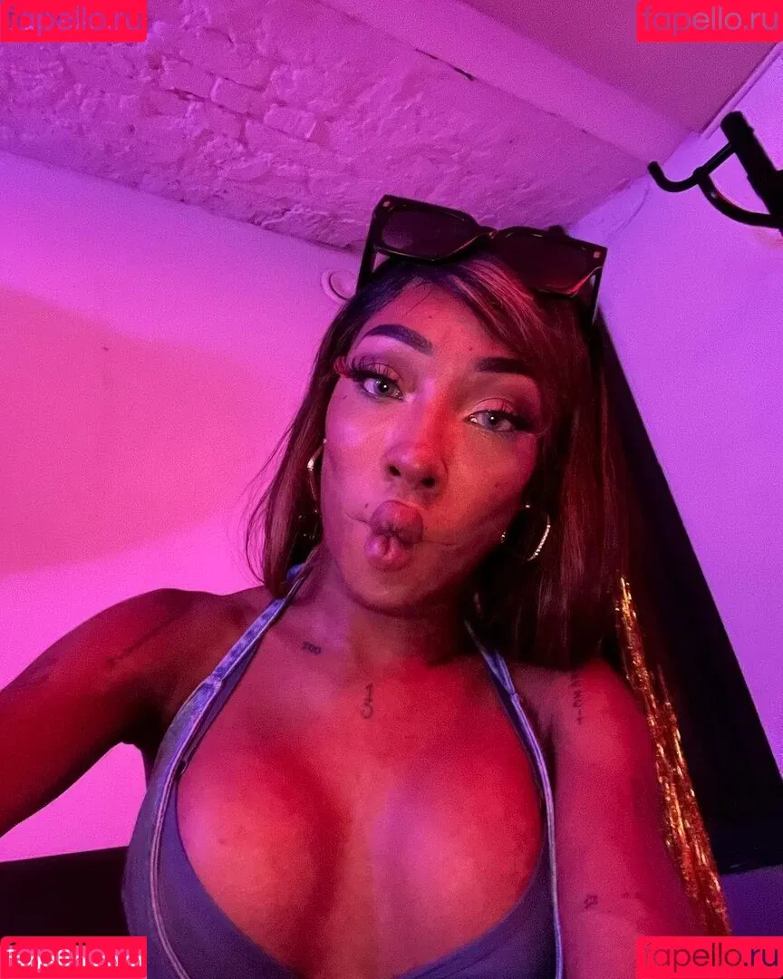 Eunique Onlyfans Photo Gallery 
