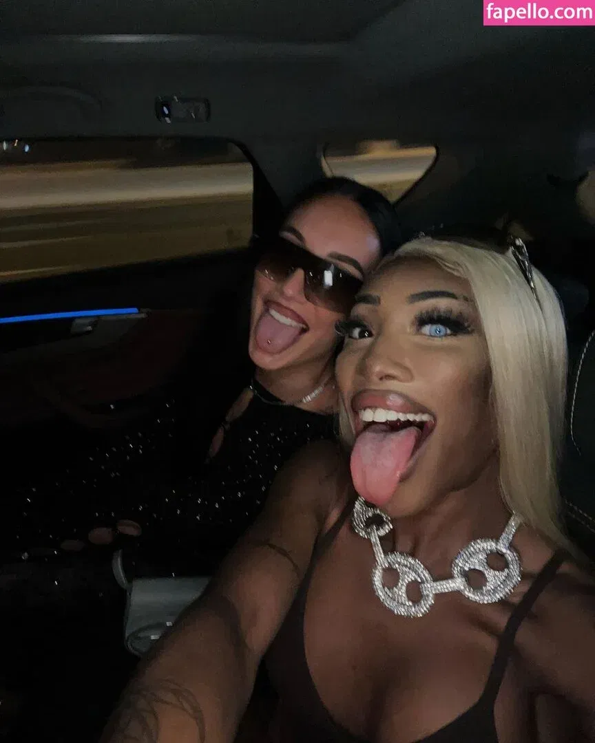 Eunique Onlyfans Photo Gallery 