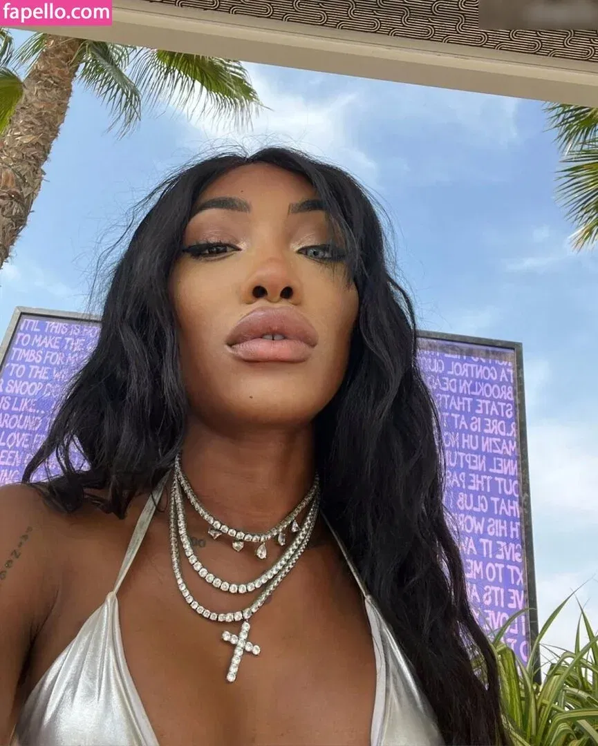 Eunique Onlyfans Photo Gallery 