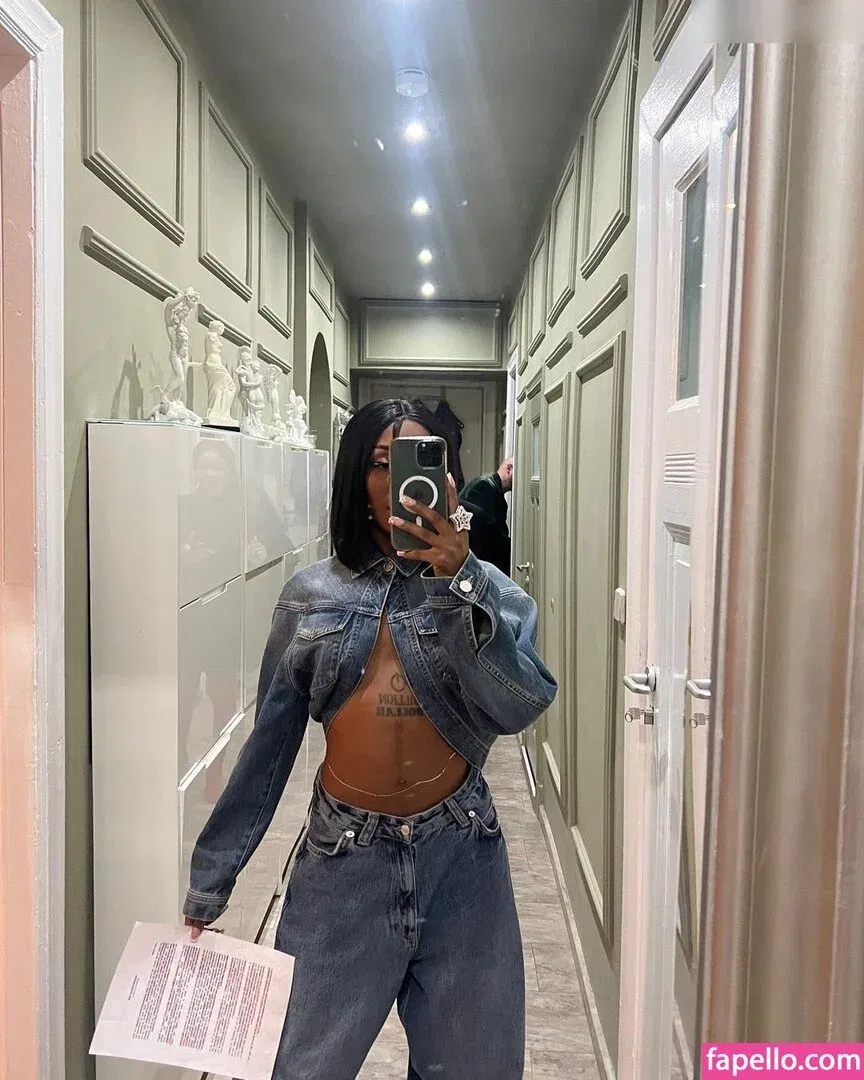 Eunique Onlyfans Photo Gallery 