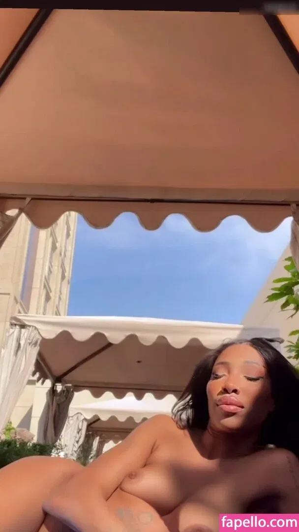 Eunique Onlyfans Photo Gallery 