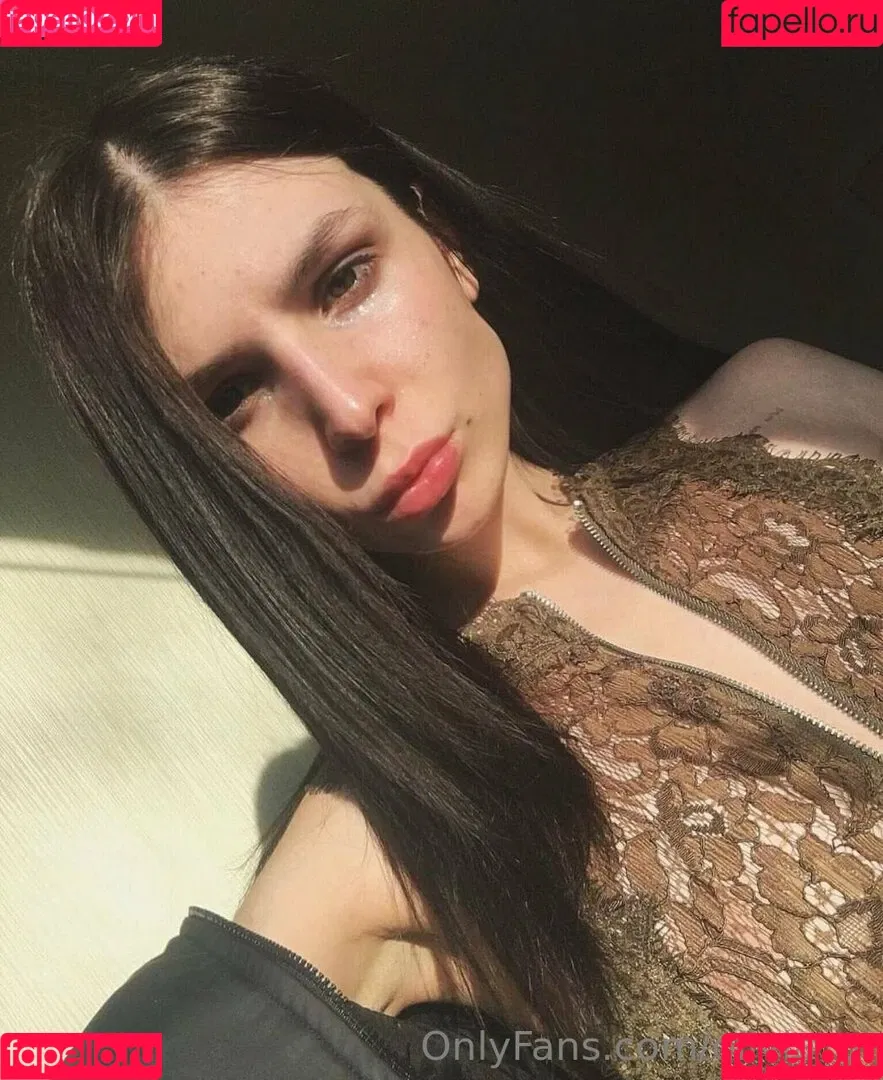 adel_leda Onlyfans Photo Gallery 
