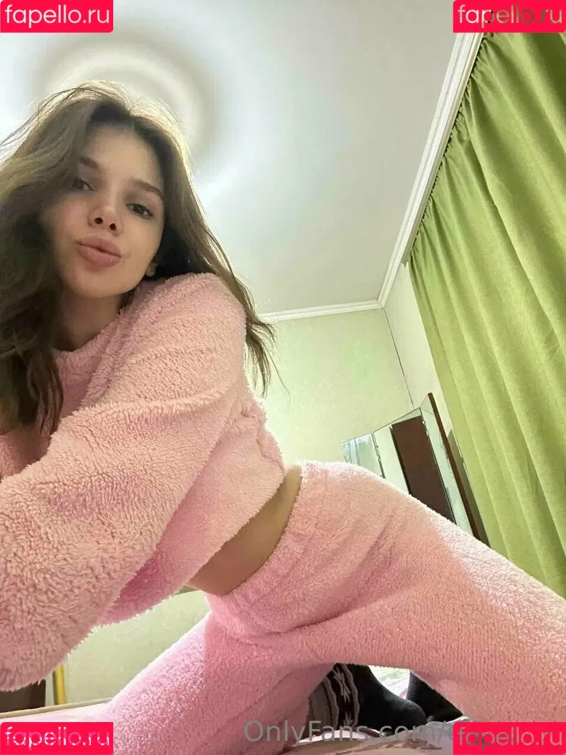 adel_leda Onlyfans Photo Gallery 