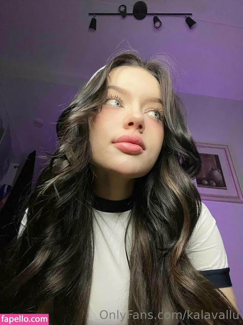 kalavallu Onlyfans Photo Gallery 