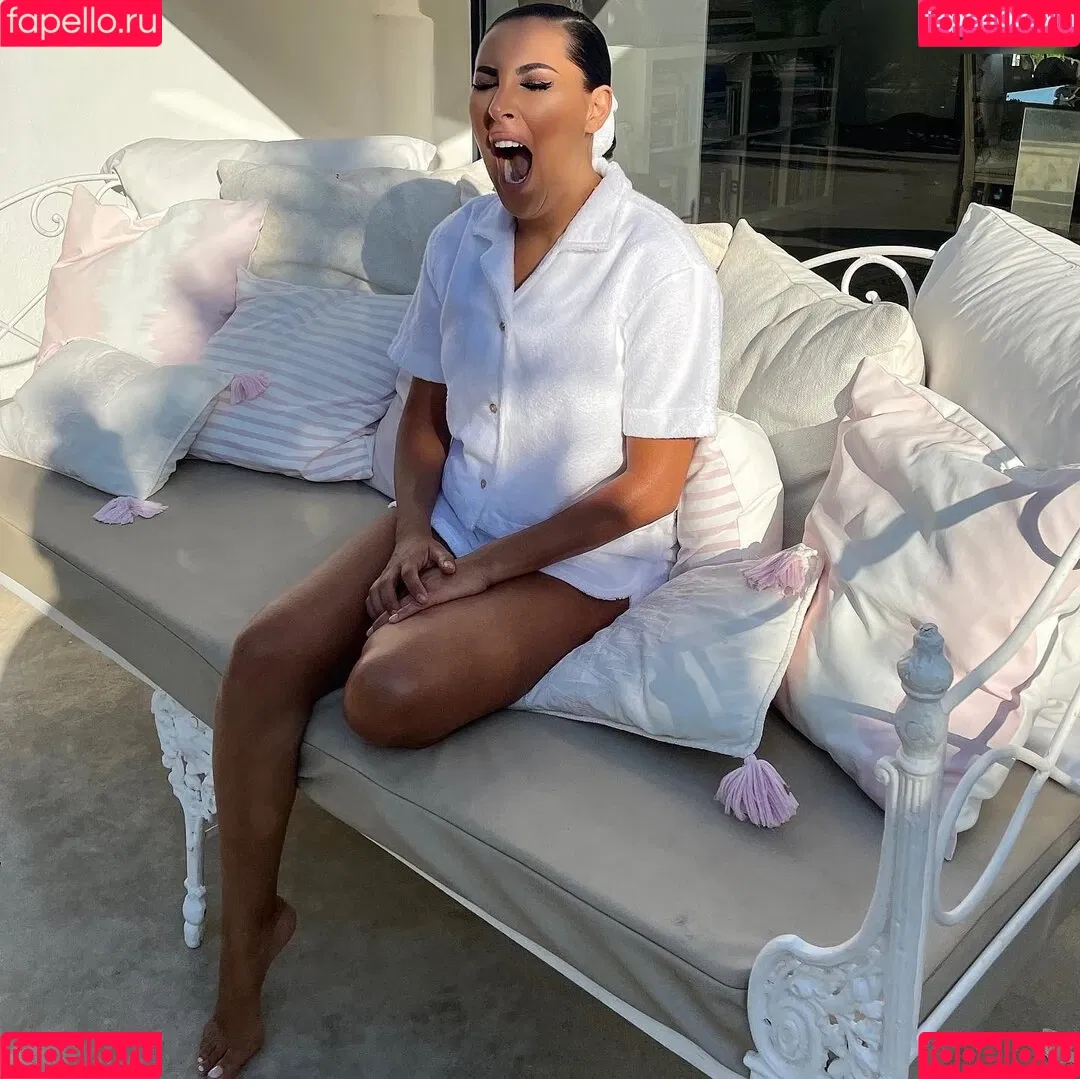 Senna Gammour Onlyfans Photo Gallery 