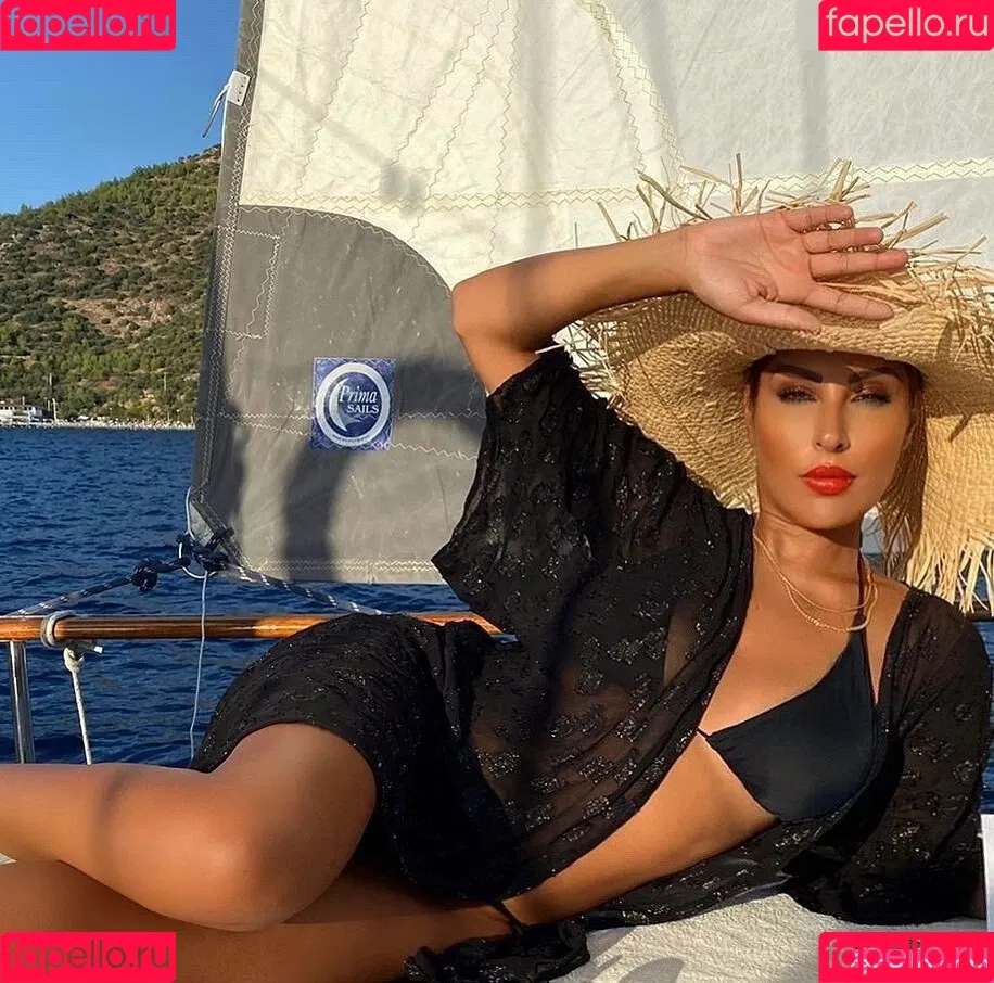 Senna Gammour Onlyfans Photo Gallery 