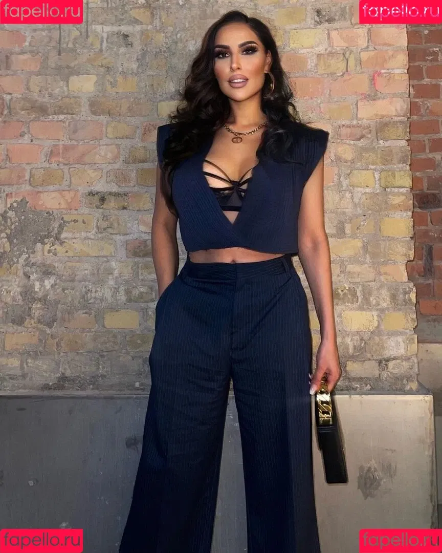 Senna Gammour Onlyfans Photo Gallery 