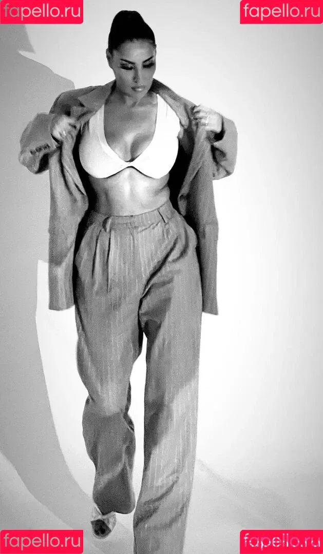 Senna Gammour Onlyfans Photo Gallery 