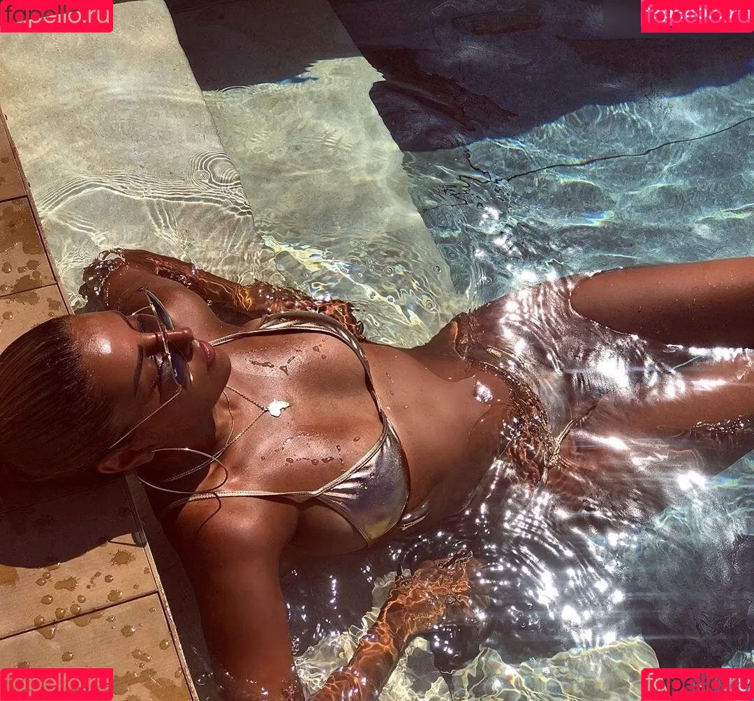Senna Gammour Onlyfans Photo Gallery 