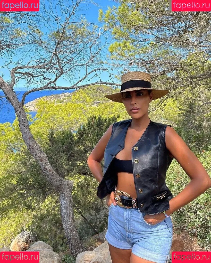 Senna Gammour Onlyfans Photo Gallery 