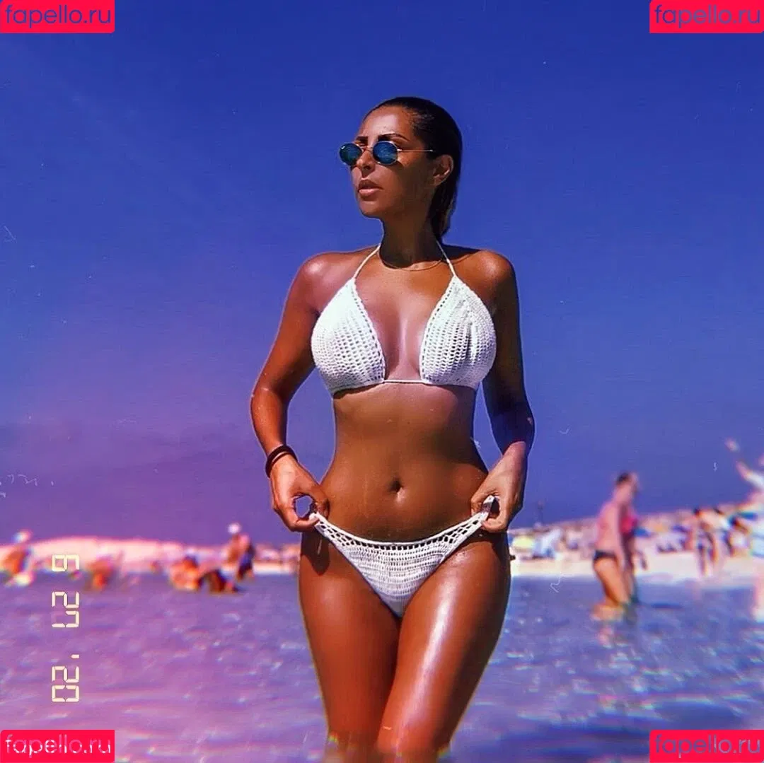 Senna Gammour Onlyfans Photo Gallery 