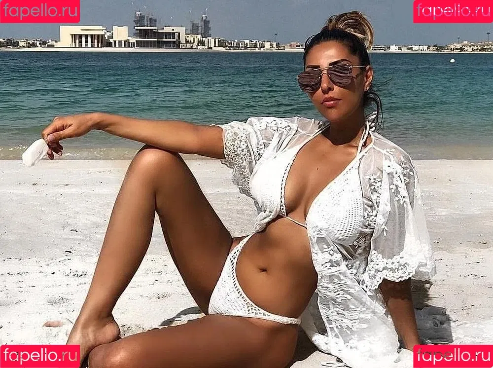 Senna Gammour Onlyfans Photo Gallery 