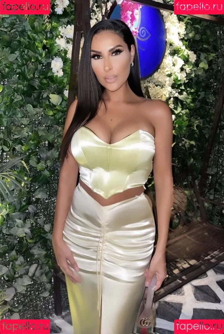 Senna Gammour Onlyfans Photo Gallery 