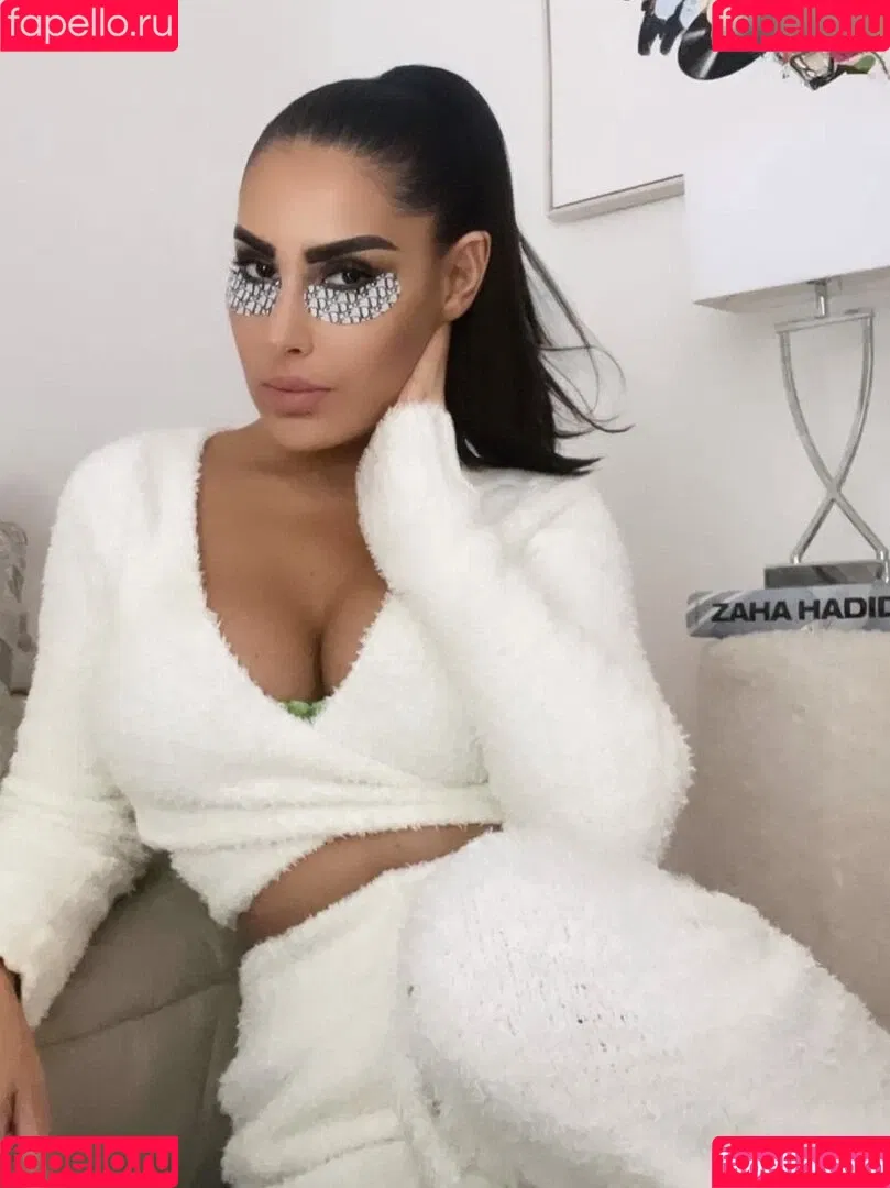 Senna Gammour Onlyfans Photo Gallery 