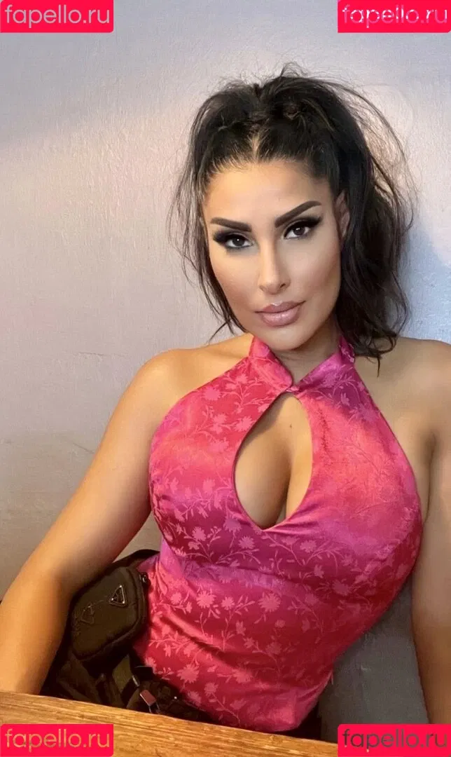 Senna Gammour Onlyfans Photo Gallery 