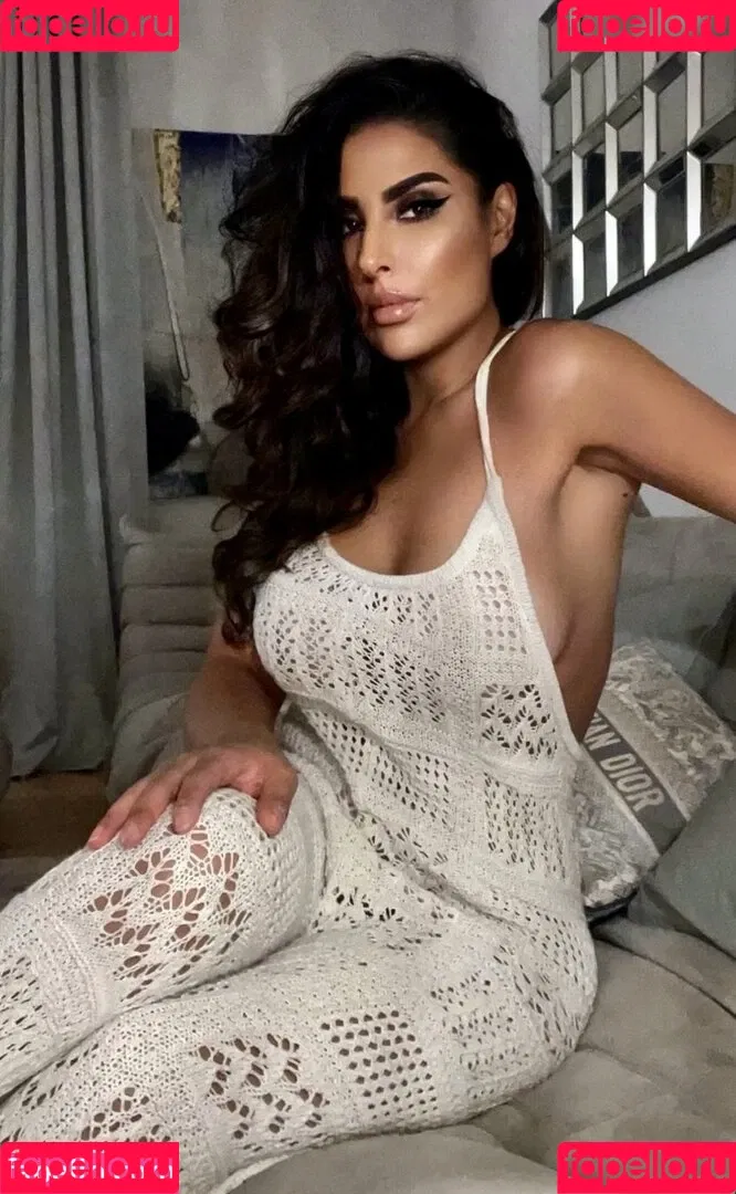 Senna Gammour Onlyfans Photo Gallery 