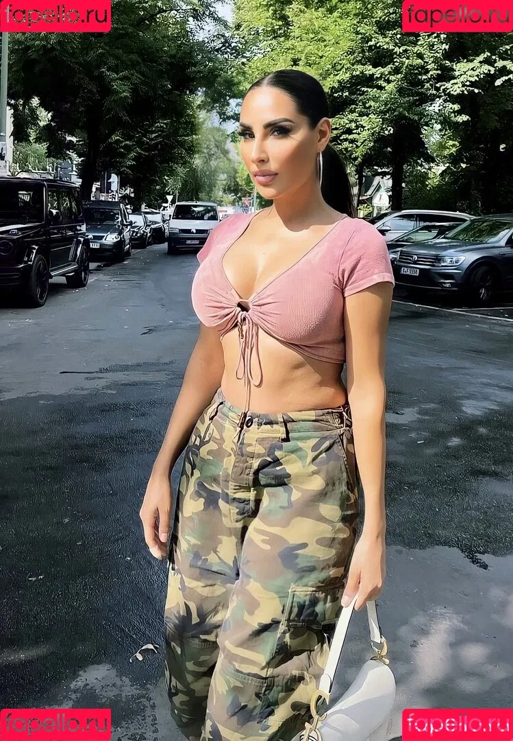 Senna Gammour Onlyfans Photo Gallery 