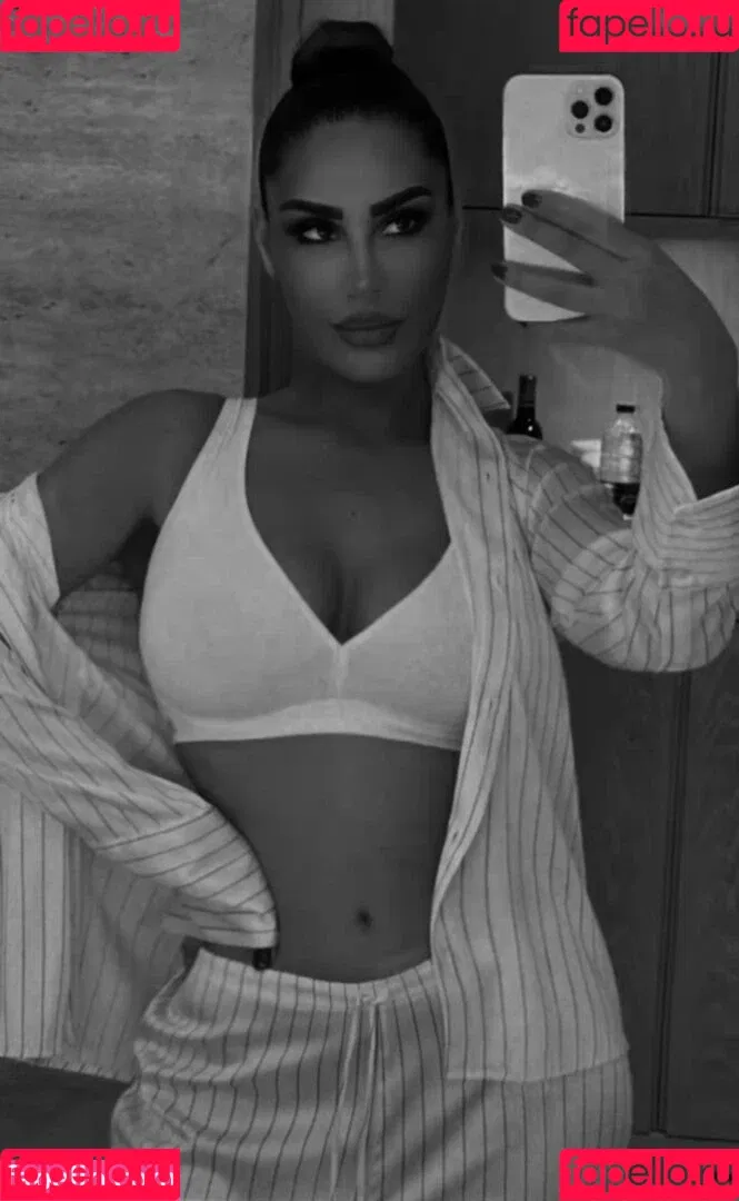 Senna Gammour Onlyfans Photo Gallery 