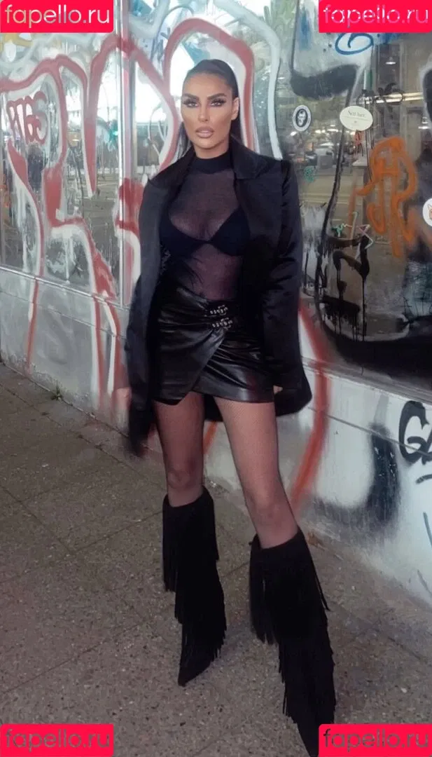 Senna Gammour Onlyfans Photo Gallery 