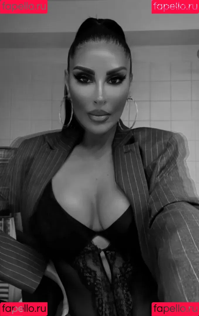 Senna Gammour Onlyfans Photo Gallery 