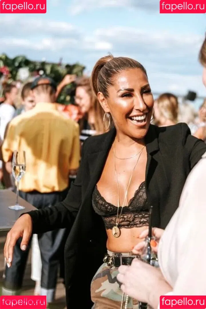 Senna Gammour Onlyfans Photo Gallery 
