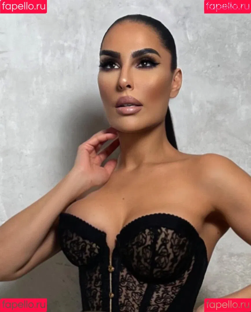 Senna Gammour Onlyfans Photo Gallery 