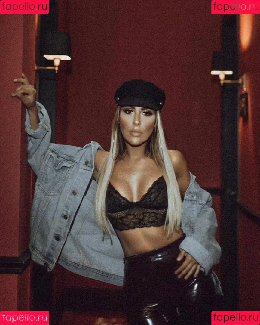Senna Gammour Onlyfans Photo Gallery 