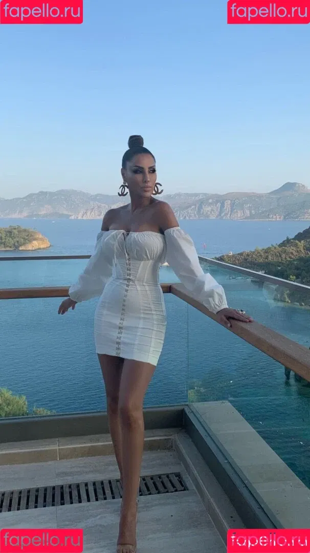Senna Gammour Onlyfans Photo Gallery 