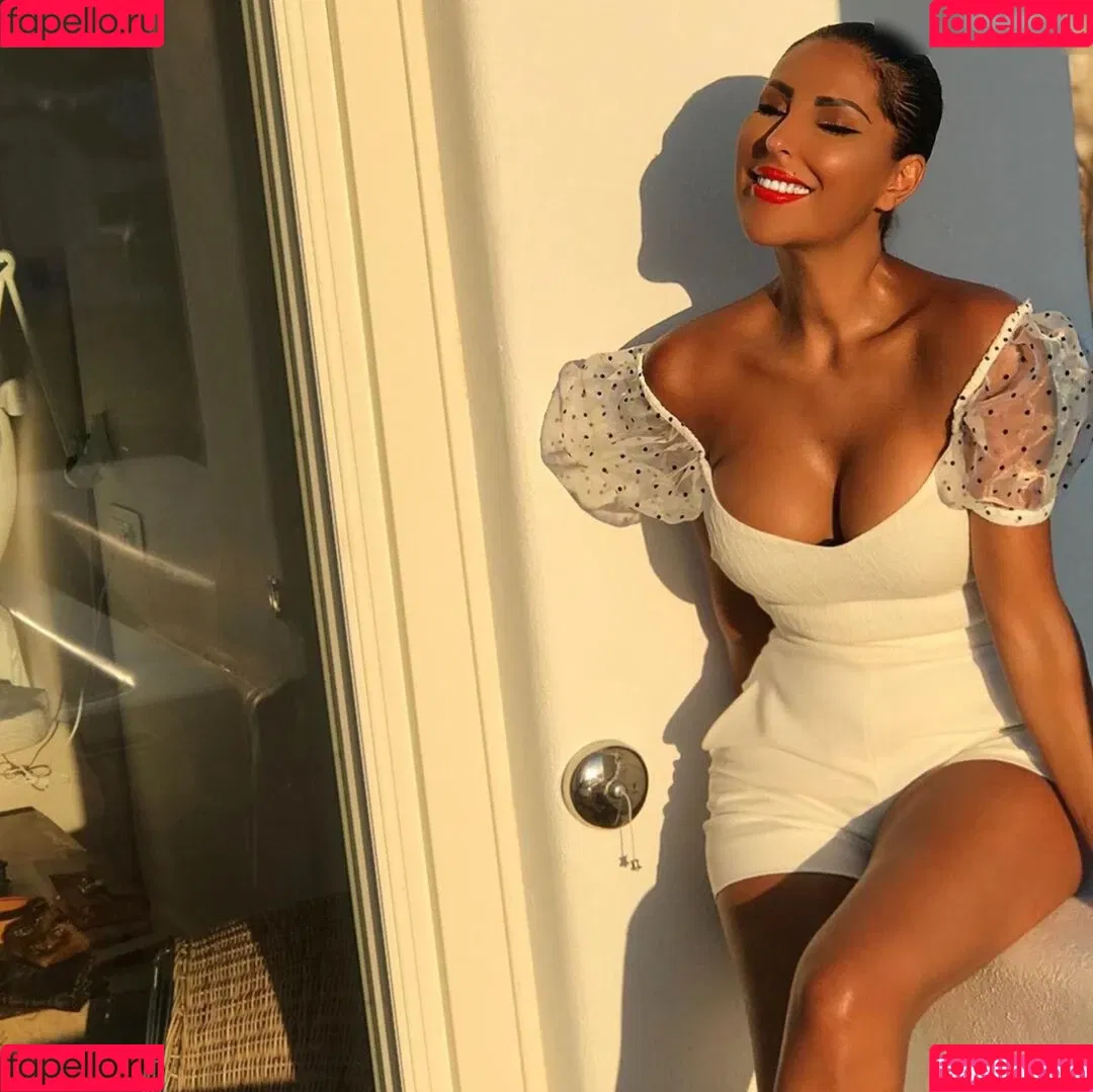 Senna Gammour Onlyfans Photo Gallery 