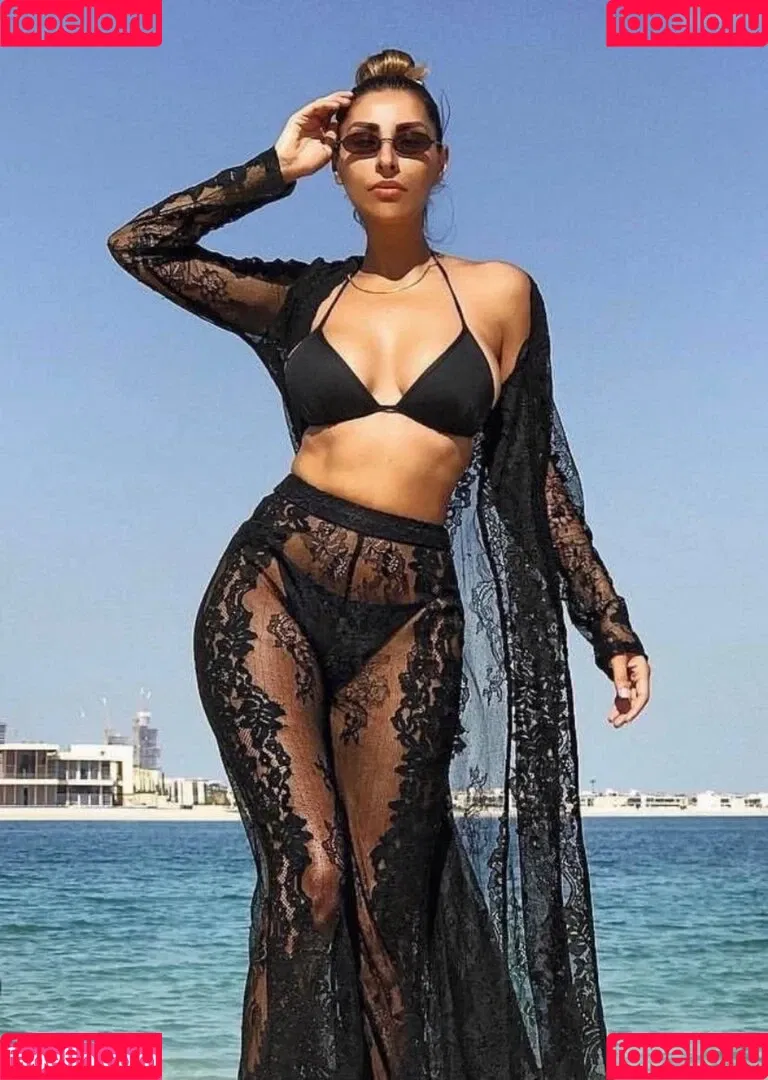 Senna Gammour Onlyfans Photo Gallery 