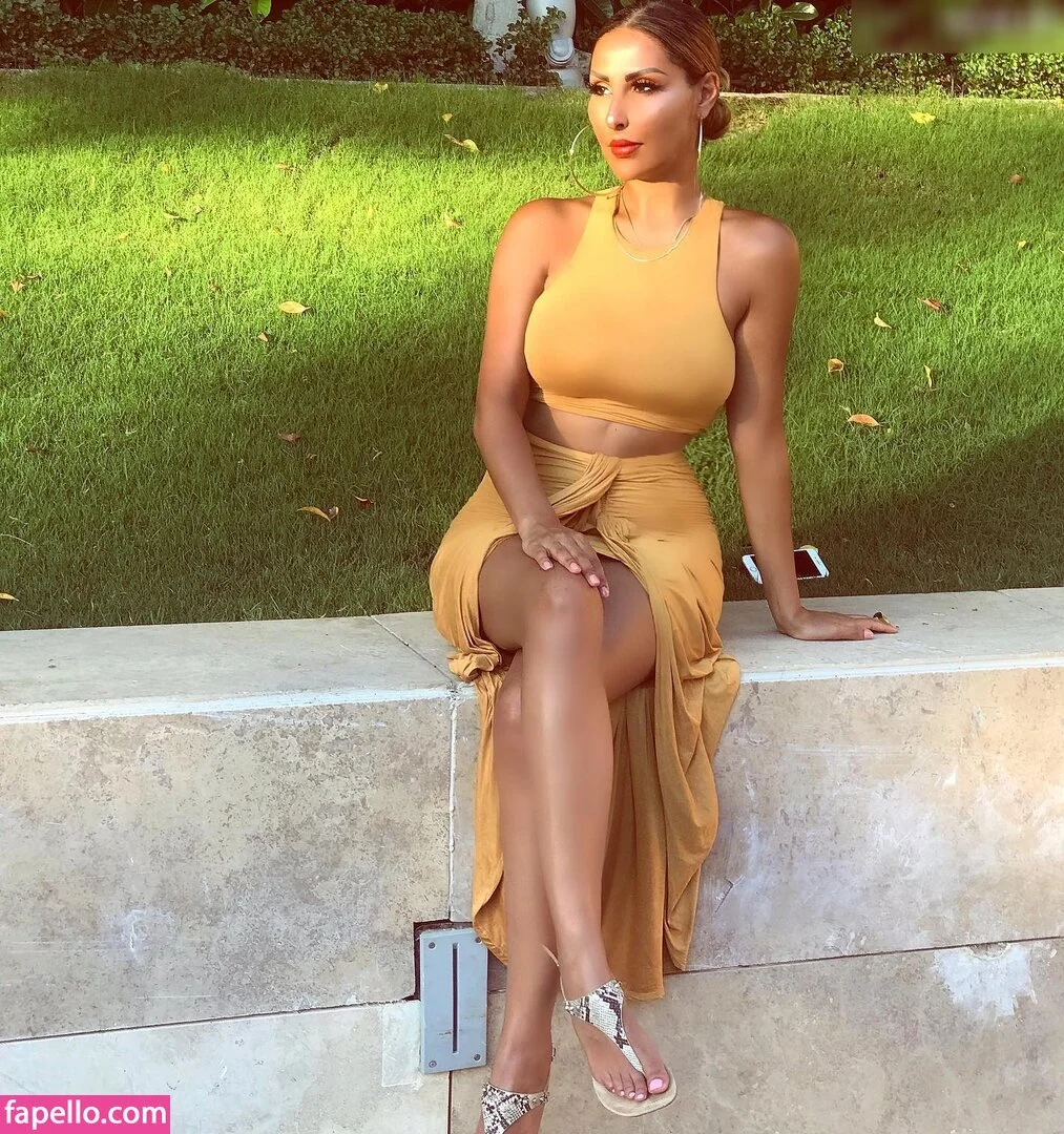 Senna Gammour Onlyfans Photo Gallery 