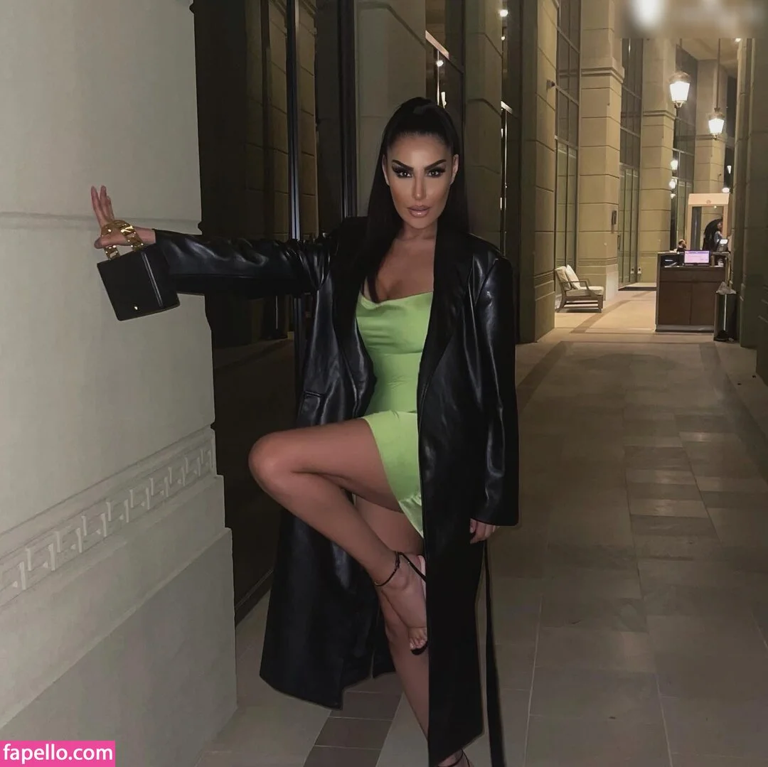 Senna Gammour Onlyfans Photo Gallery 