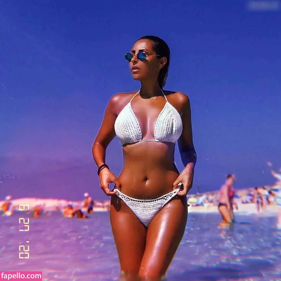 Senna Gammour Onlyfans Photo Gallery 