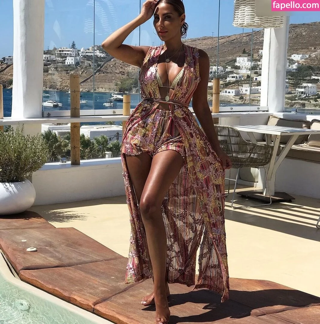 Senna Gammour Onlyfans Photo Gallery 